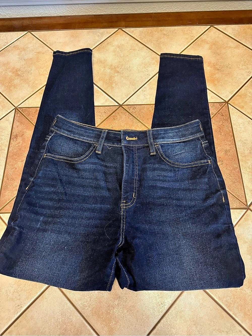 SO Super High Rise Curvy Jegging Denim Shorts